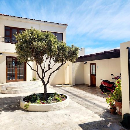The Tides Bed & Breakfast Simon's Town Exterior photo